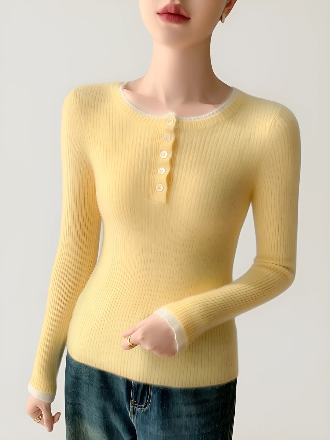68085 Krem sariq kostyum + biroz kengaygan pantolon
