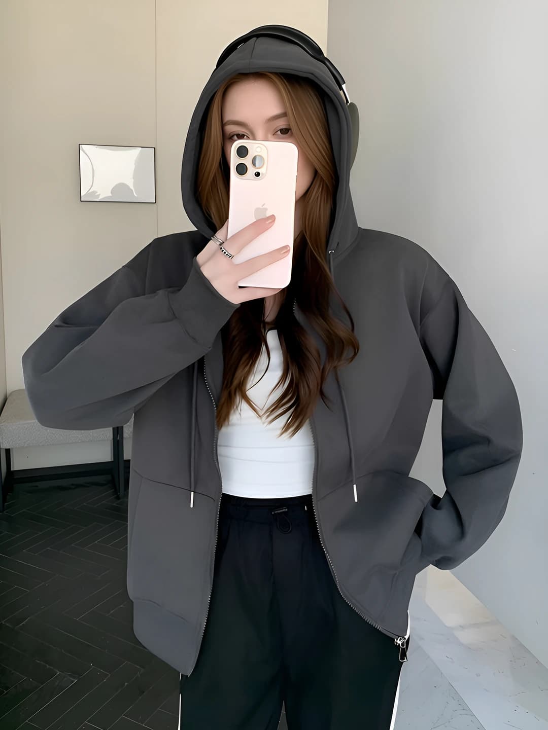 Dark grey, fleece lined