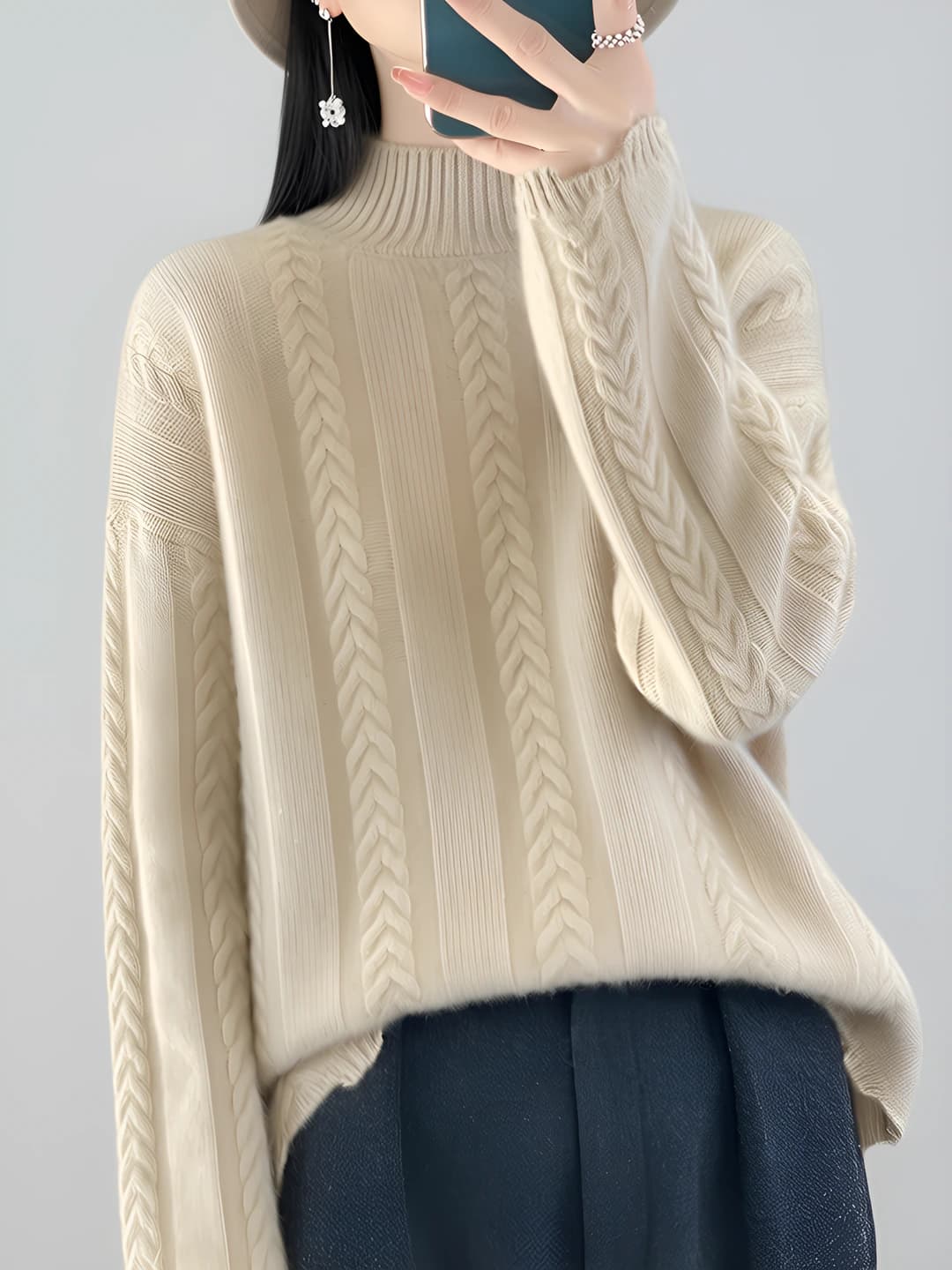 Ayollar uchun kuz-qishgi jun sviter, yarim baland yoqa, uzun yeng, qalinlashtirilgan, bo'sh (oversize) kesim, 95% jun