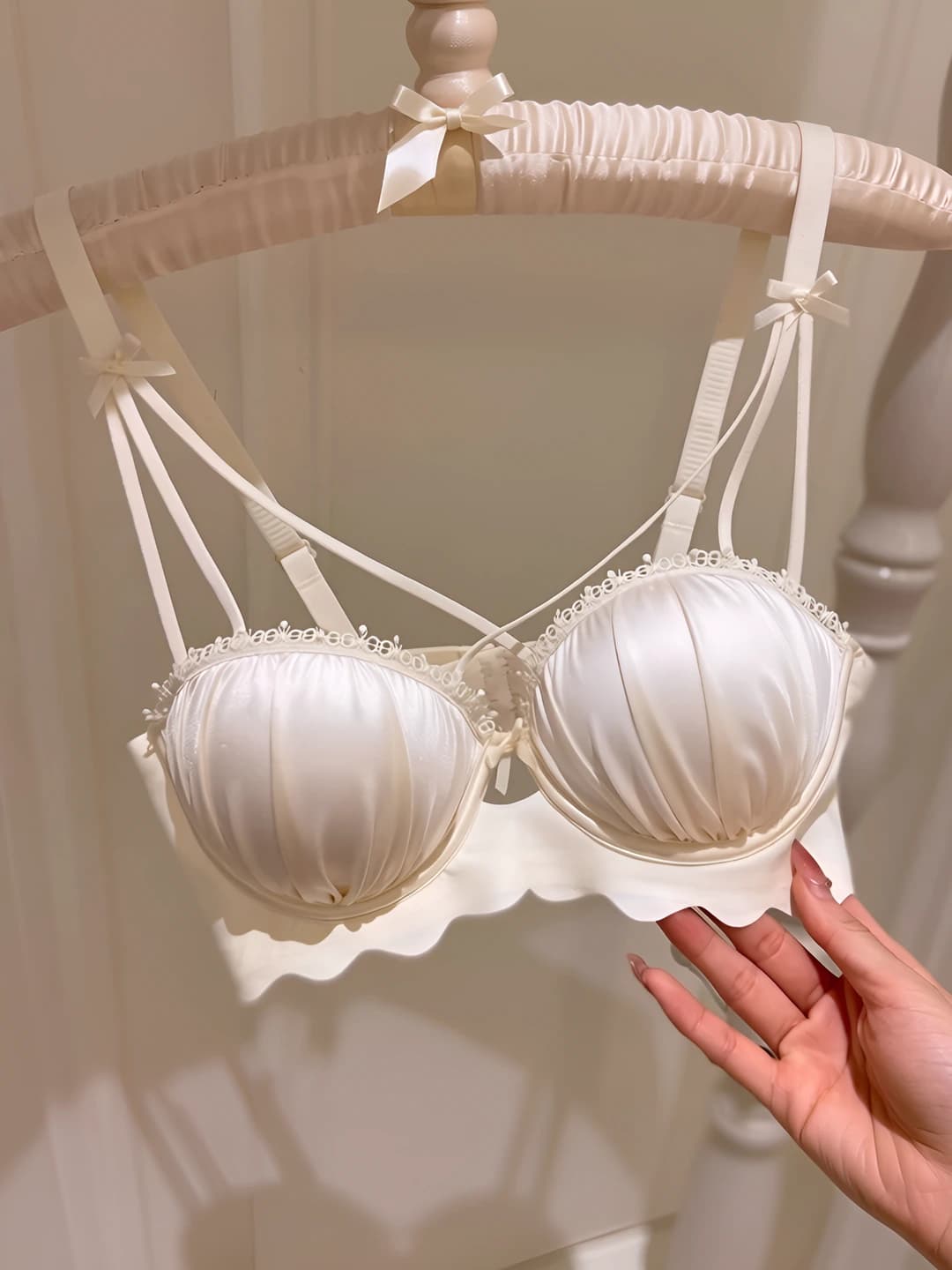 Women's lace bra with soft underwire, 3/4 cup, moisture-wicking, breathable, push-up and gathering, 50%–70% cotton