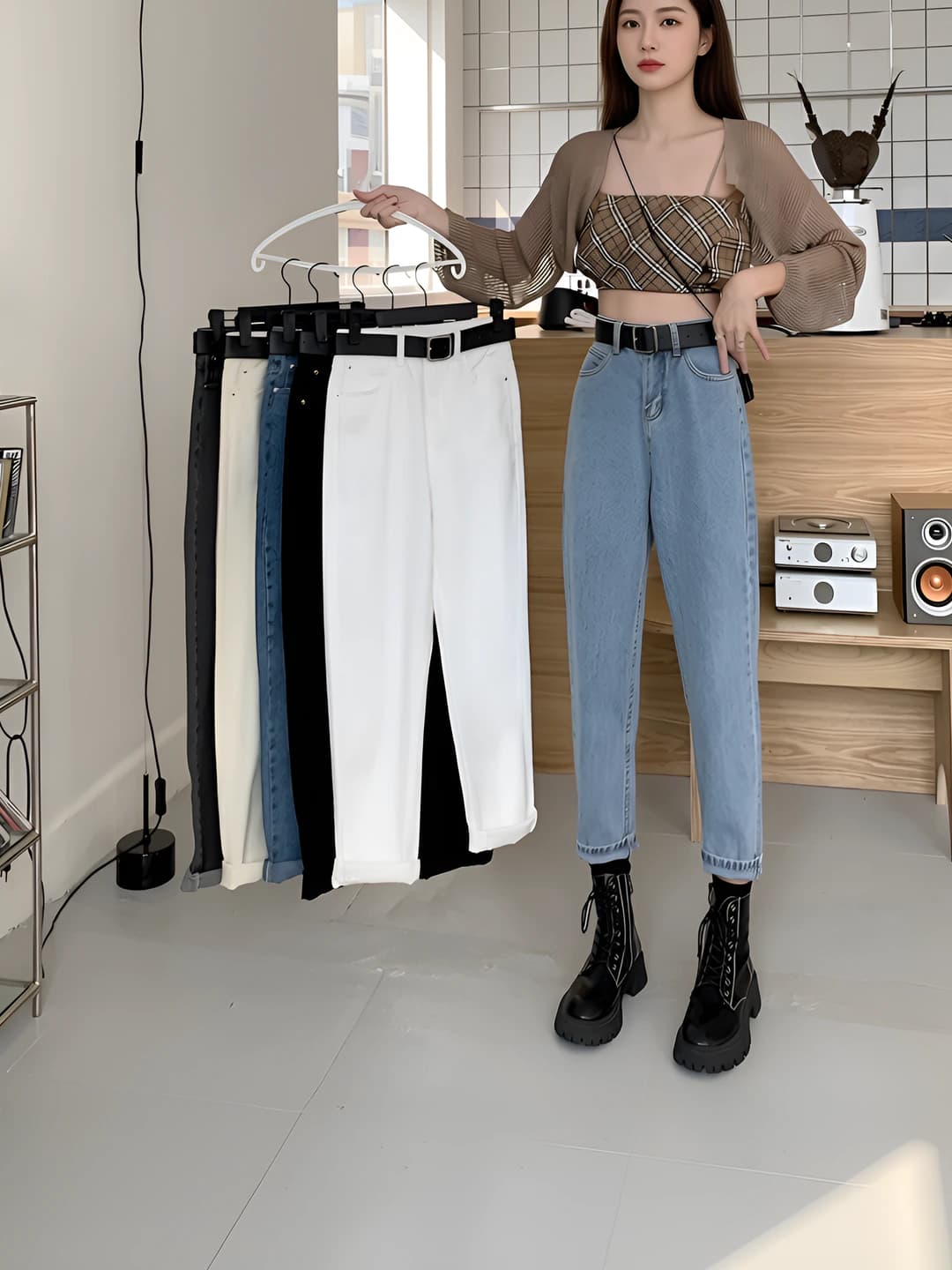 Ayollar uchun to'g'ri kesim bo'sh (oversize) jinsi shim, baland bel, to'piqqacha, sof paxta, retro, nozik ko'rsatadigan