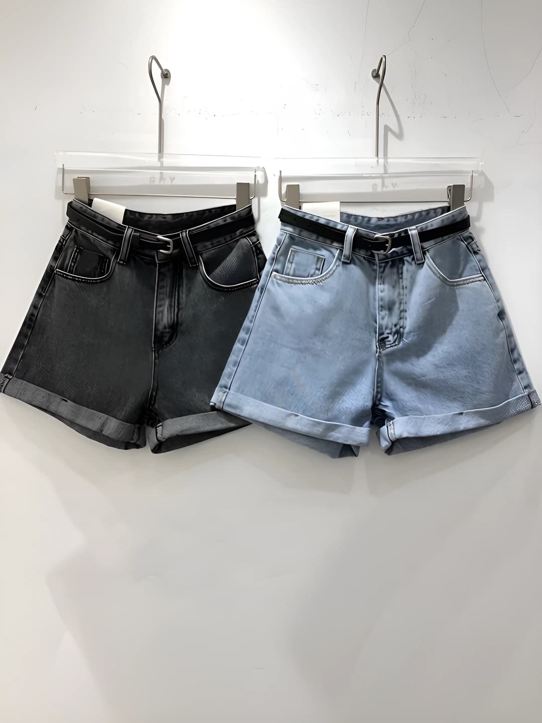 Ayollar uchun jinsi shorti: baland bel, bo'sh (oversize) keng shim, yozgi, koreys uslubida, nozik ko'rsatadigan, bir rangli, suvda yuvilgan, qirralari egilgan