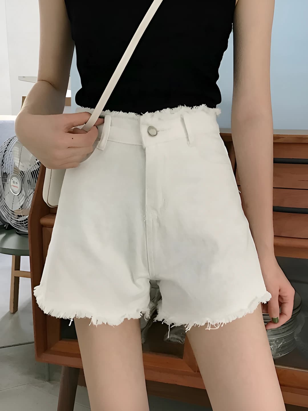 Ayollar uchun koreys uslubida baland belli jinsi shorti, yozgi, bo'sh (oversize), katta o'lcham, nozik ko'rsatadigan, yupqa, sof paxta, keng shim, oqimli, tugma