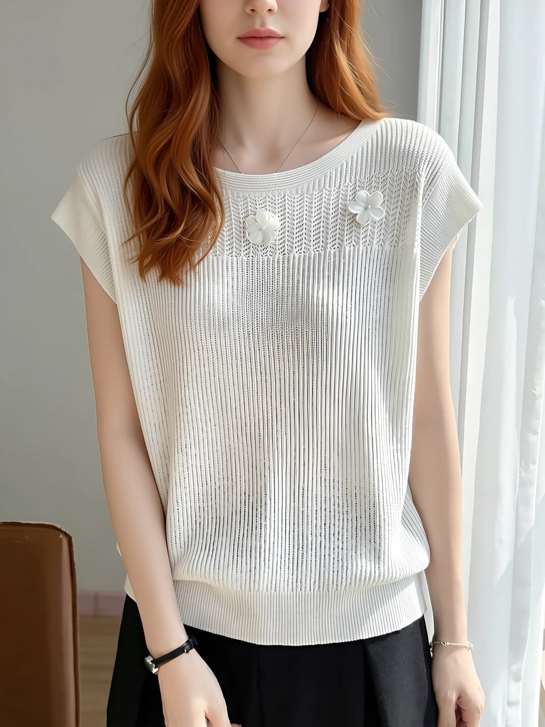 Women's knitted top: spring-summer 2026, crew neck, solid colour, loose fit, tencel and linen, with embroidery