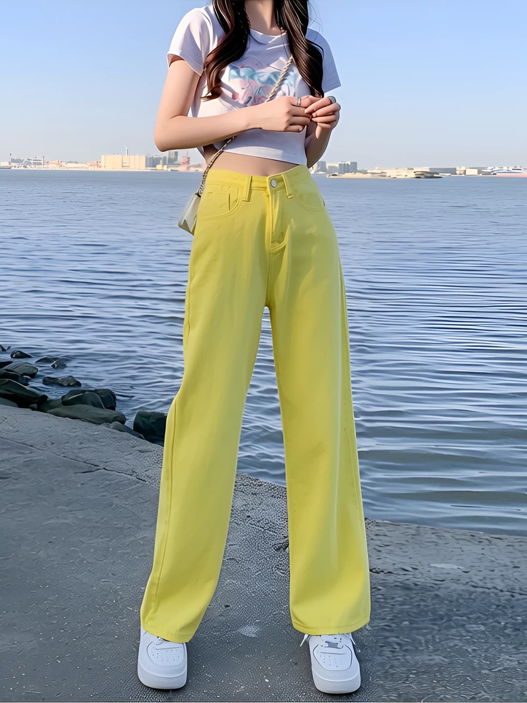 Жёлтый