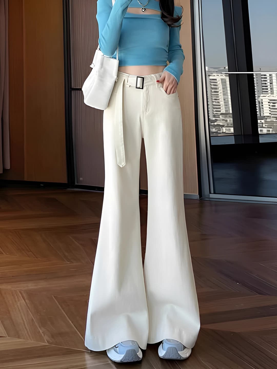 Ayollar uchun keng va klesh jinsi shim, baland bel, bo'sh (oversize) fit, past bo'ylilar uchun, katta o'lcham, kundalik uslub
