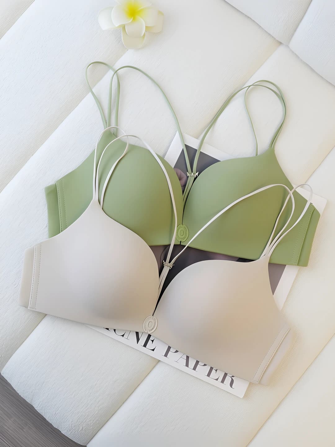 Women's summer breathable seamless bra with front closure, thin straps and open back