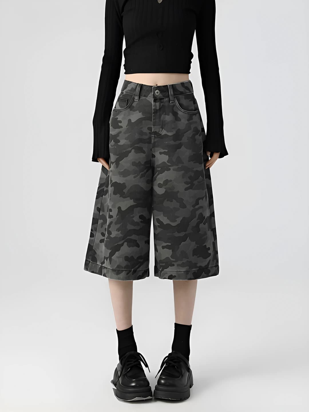 Women's wide and flared jeans: camouflage, straight cut, capri trousers, high waist, casual style
