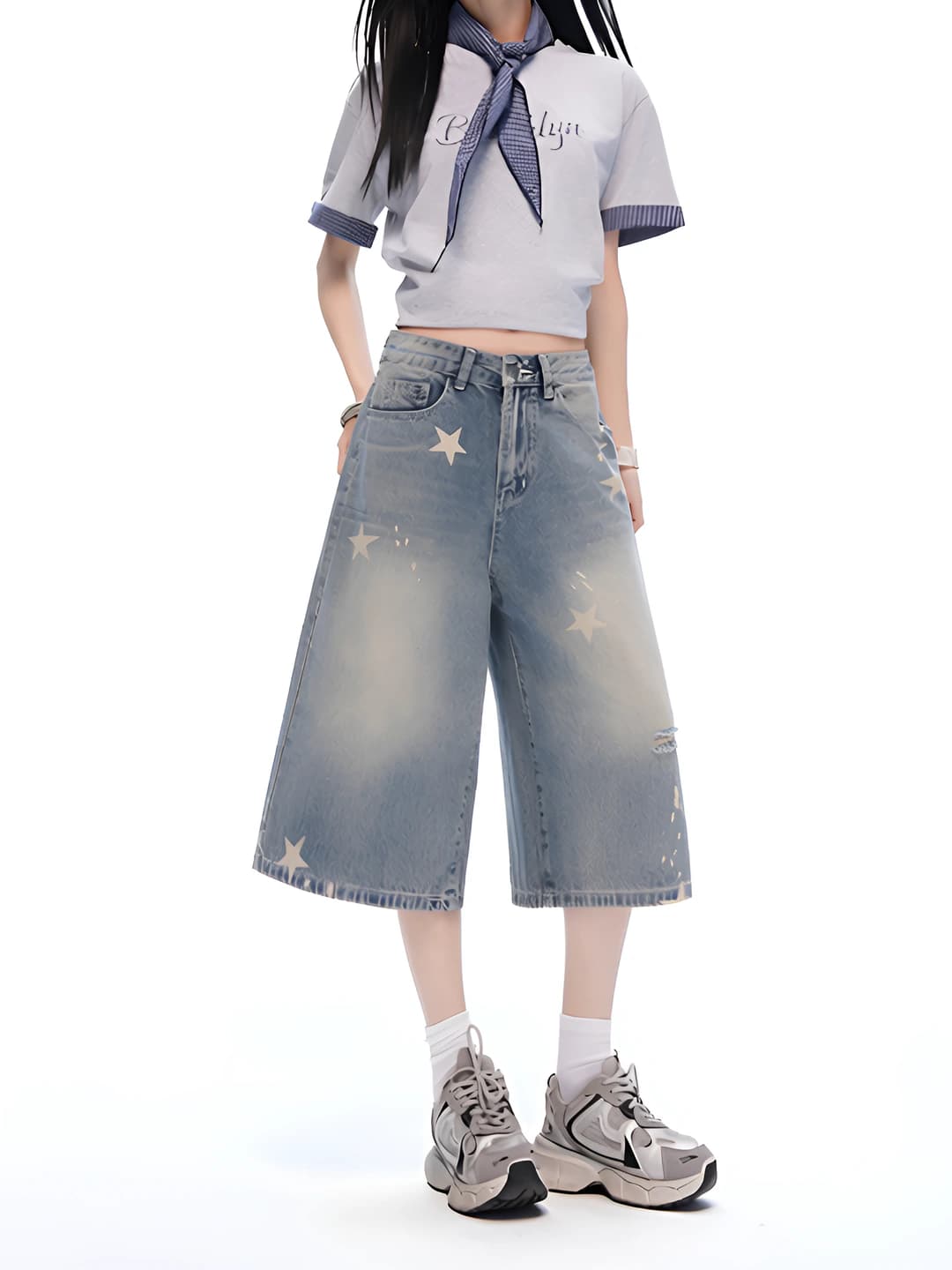 Women's summer high waist wide and flared jeans, distressed, star design, loose fit, slimming, capri trousers
