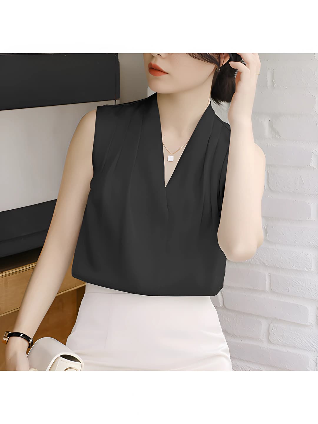 Black sleeveless