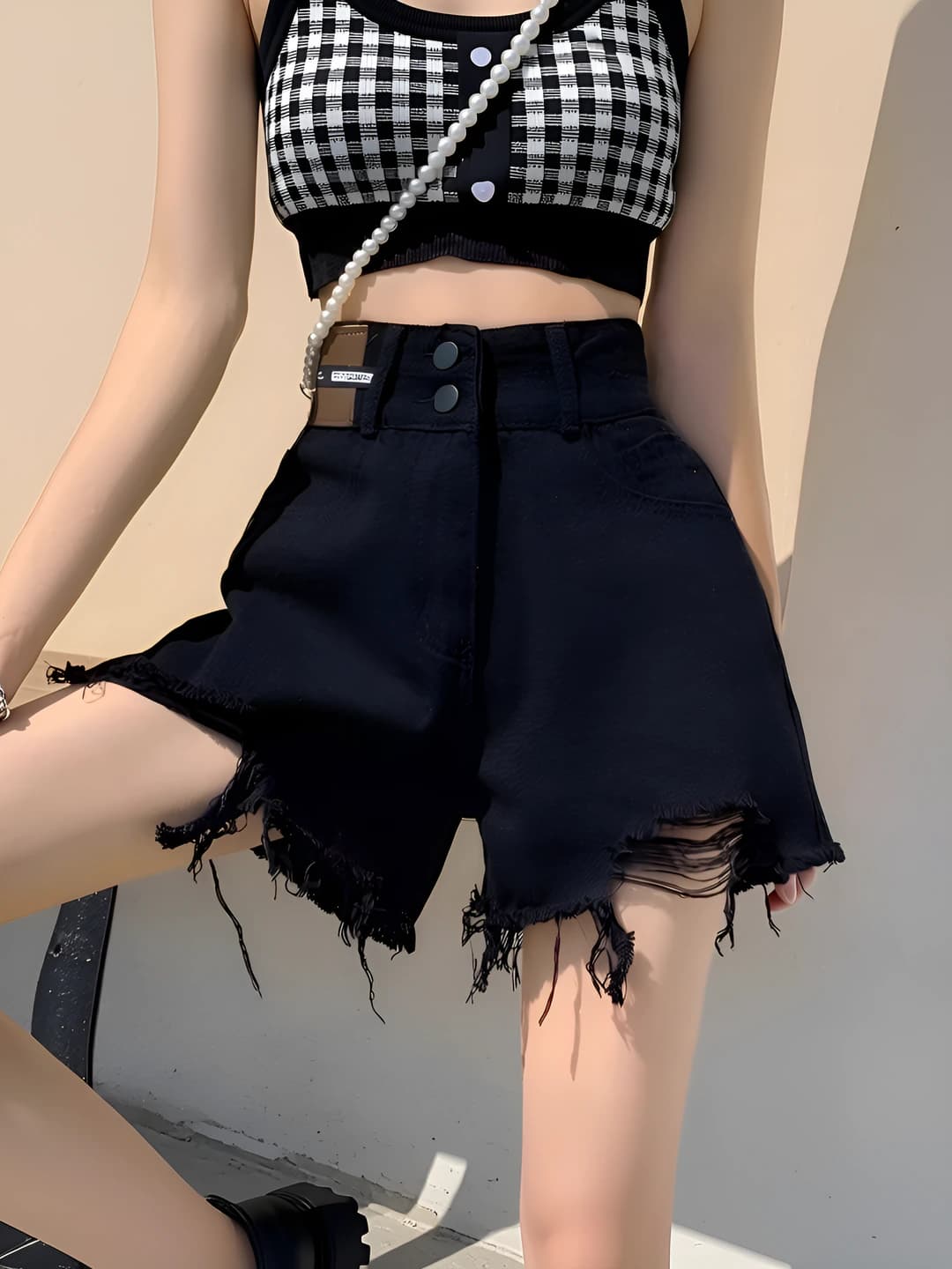 Women's black distressed denim shorts, high waist, wide leg, summer, 2026