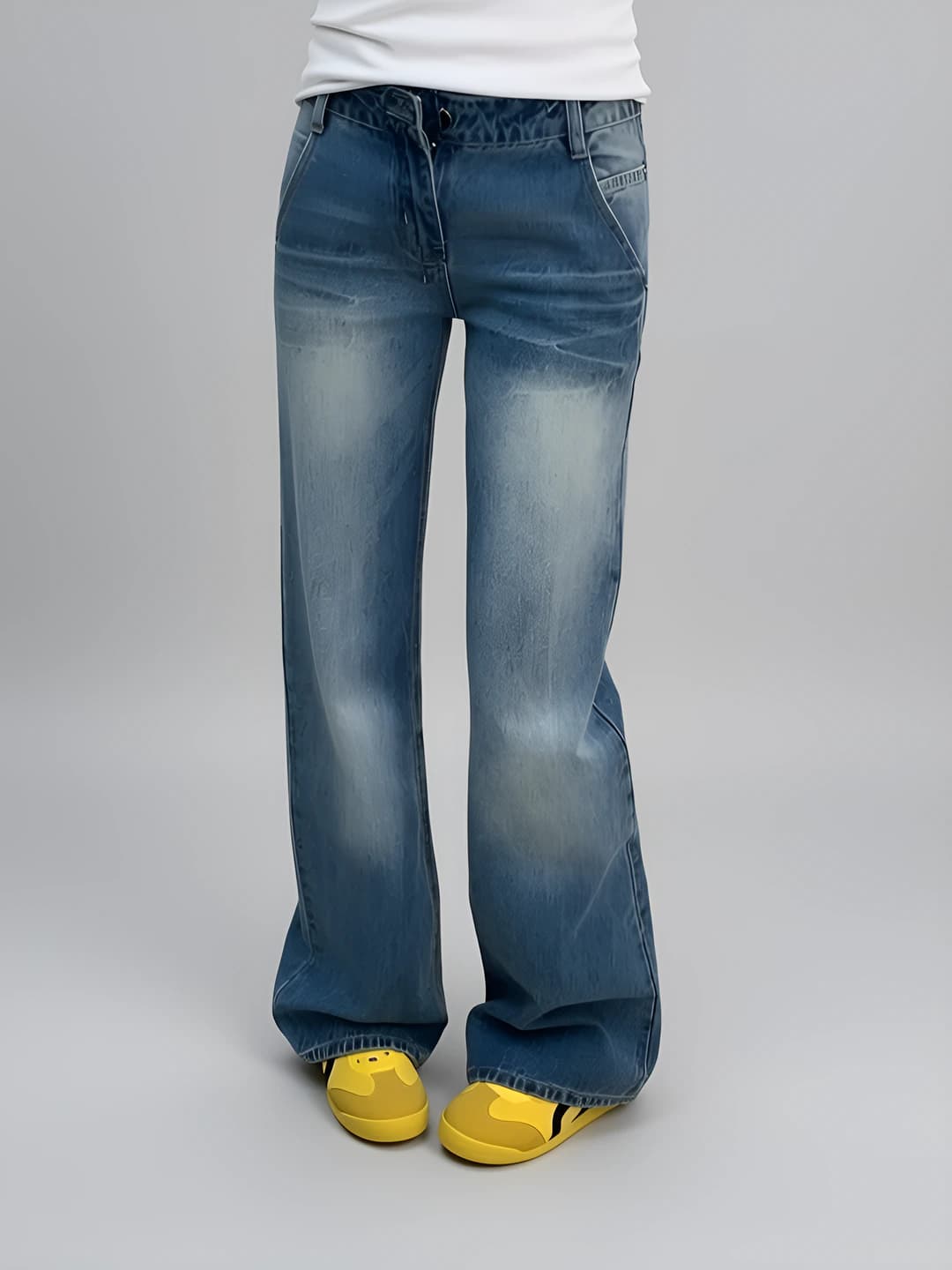 Women's low waist wide and flared jeans, for petite, casual style, spring