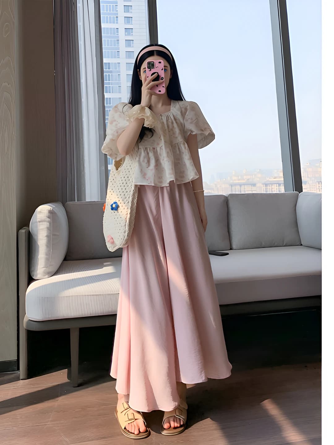 Sakura pushti, kichik, astar bor