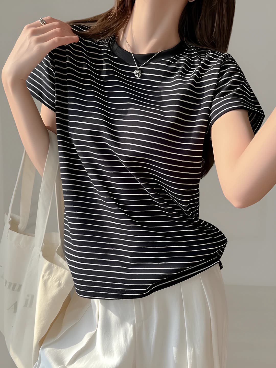 Women's striped short-sleeve t-shirt, loose fit, crew neck, casual, summer, slimming