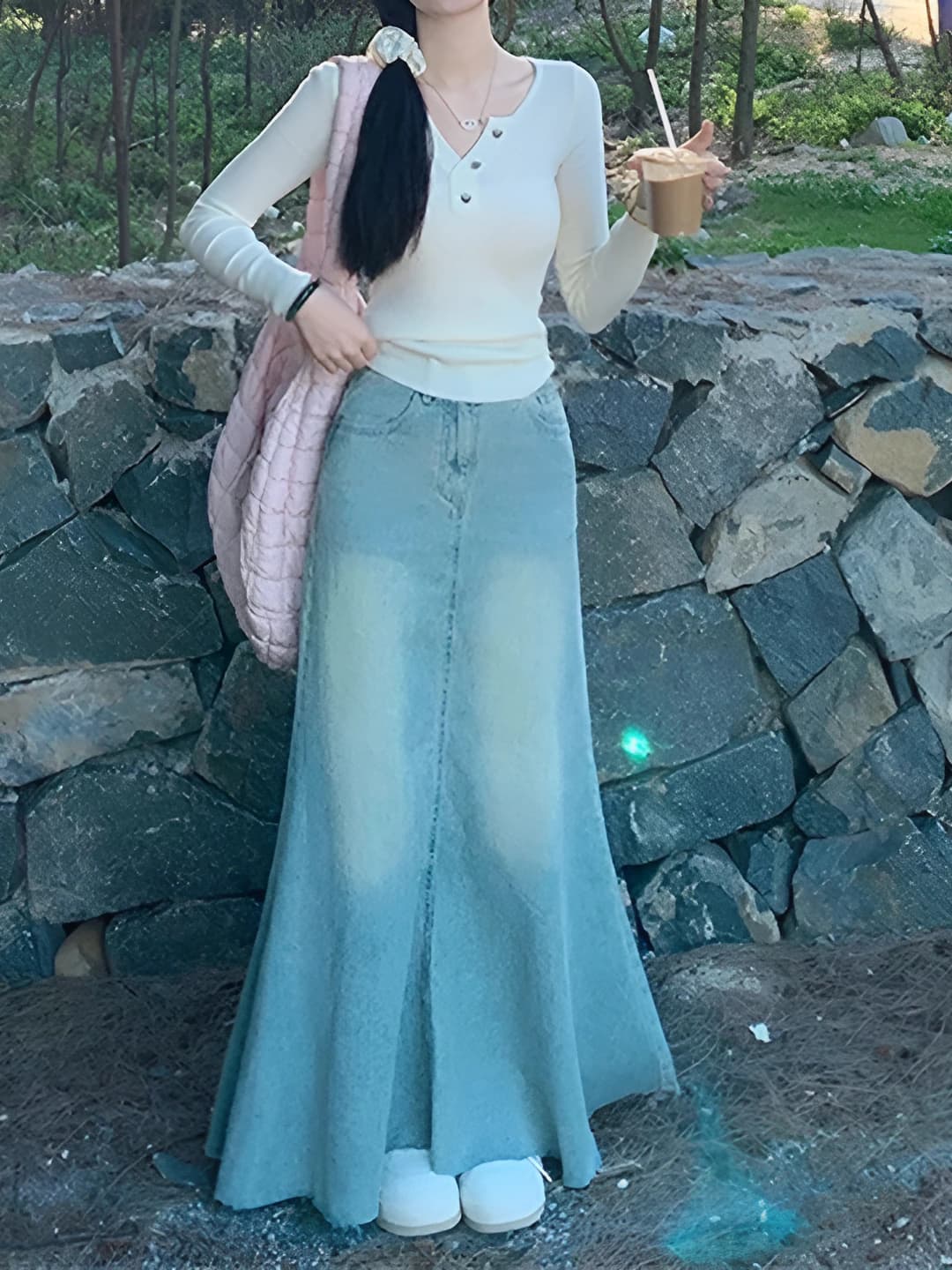 Ayollar uchun bahor-yozgi baland belli, uzun, elastiksiz, frayed denim yubka