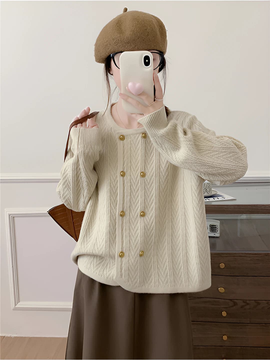 Абрикосовый