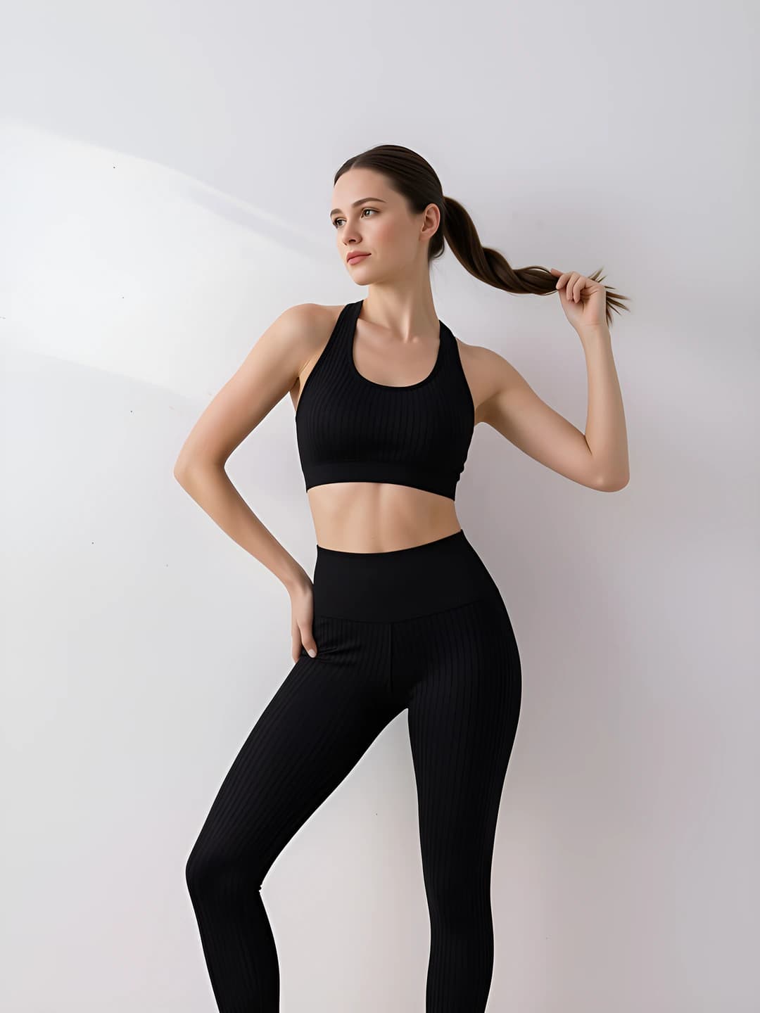 Set — black-grey
