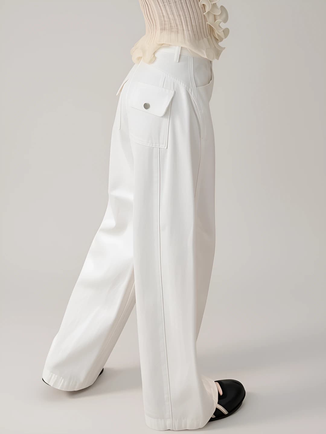 Women's wide and flared jeans, high waist, straight cut, trousers, casual, spring-autumn