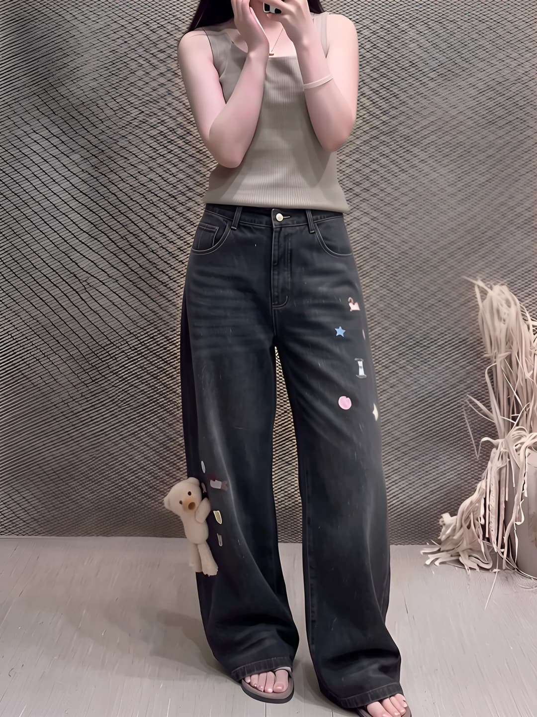 Women's wide and flared jeans with embroidered bear, high waist, zip, loose fit, straight cut, trousers, slimming