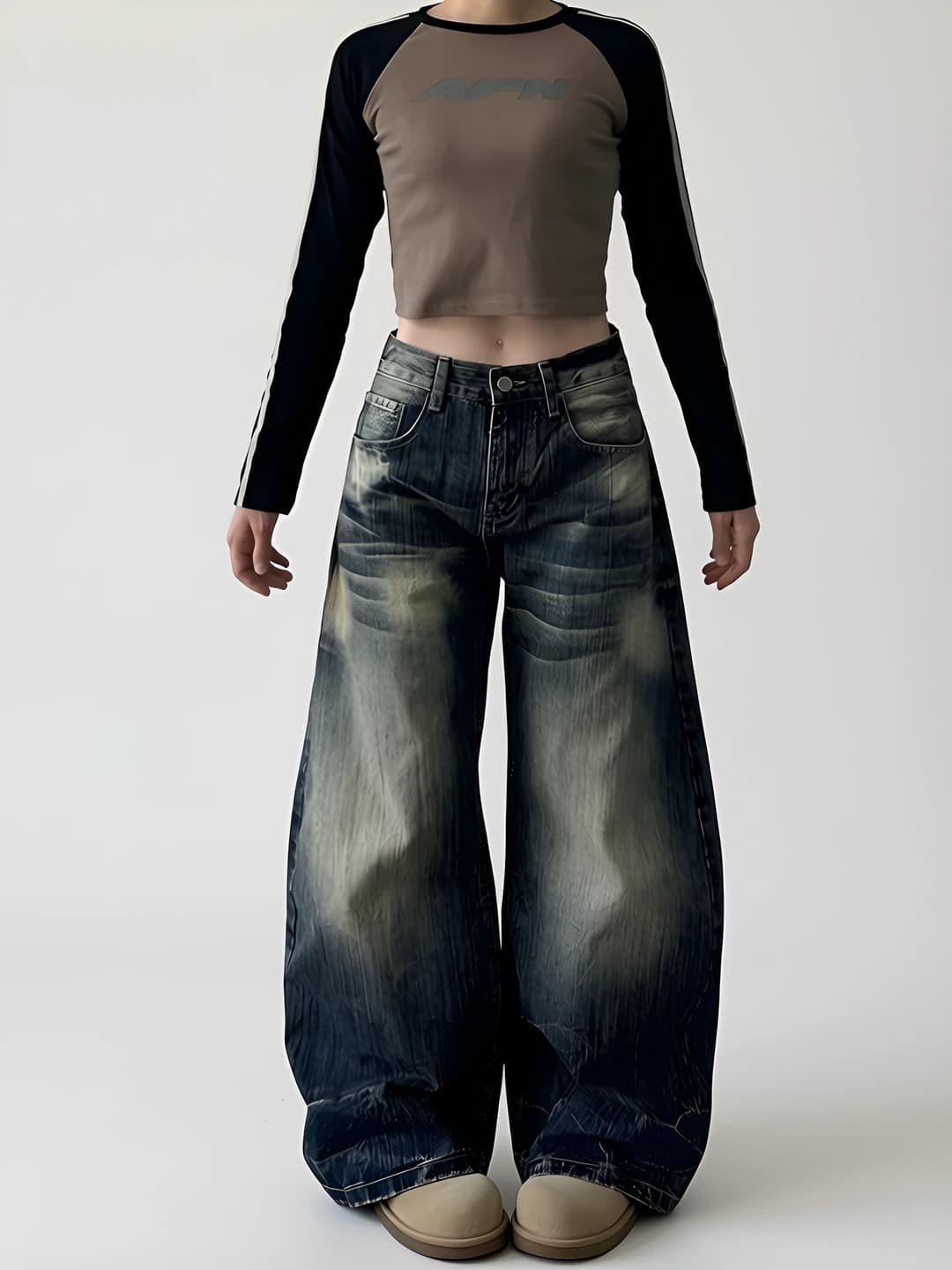Women's wide and flared jeans, high waist, loose fit, spring-autumn