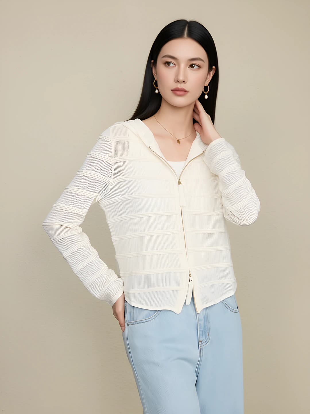 Ayollar uchun erta bahorga mo'ljallangan junli trikotaj kardigan, qalpoqli, chiziqli, bo'sh (oversize) kesim, uzun yeng, ikki tomonlama fermuar, kundalik uslub