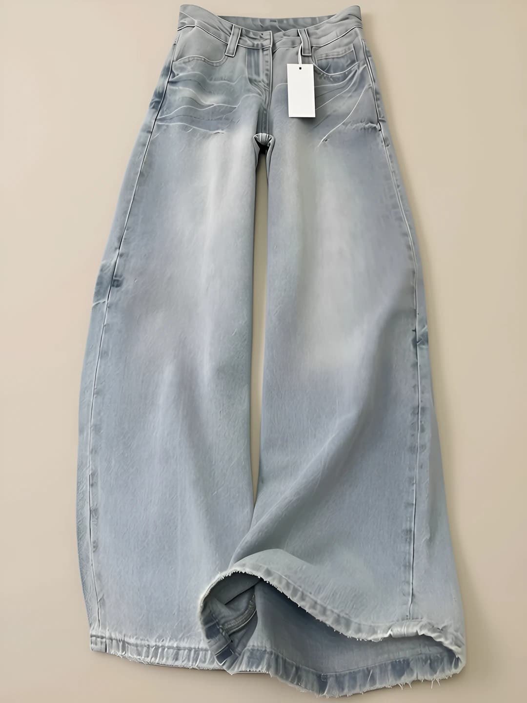 Ayollar uchun bahor-yoz mavsumiga mo'ljallangan baland bel, bo'sh (oversize) va to'g'ri kesim, nozik ko'rsatadigan kundalik jinsi shim