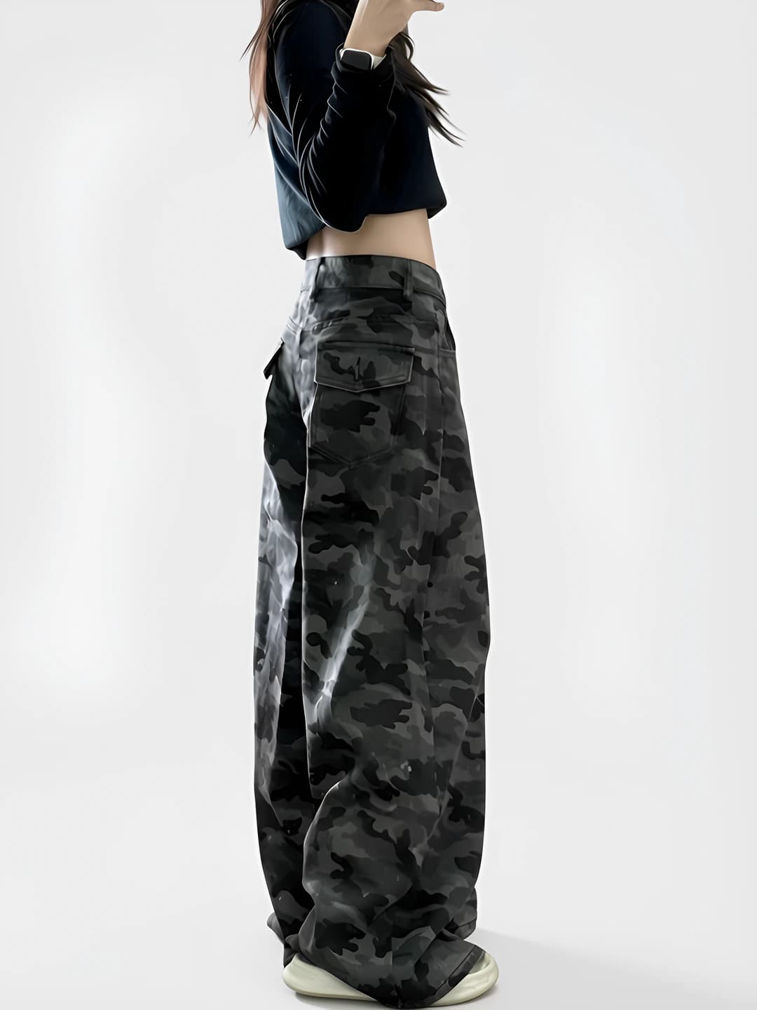 Ayollar uchun bahor-kuzgi kamuflyajli keng jinsi shimlar, baland bel, bo'sh (oversize) fit, kundalik uslub