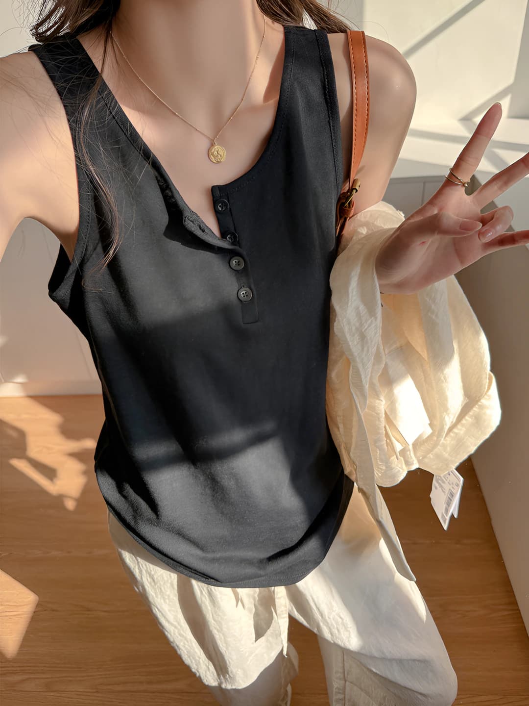 Women's tank top, loose fit, mid-length, solid colour, all-season, with buttons, for inner and outer wear