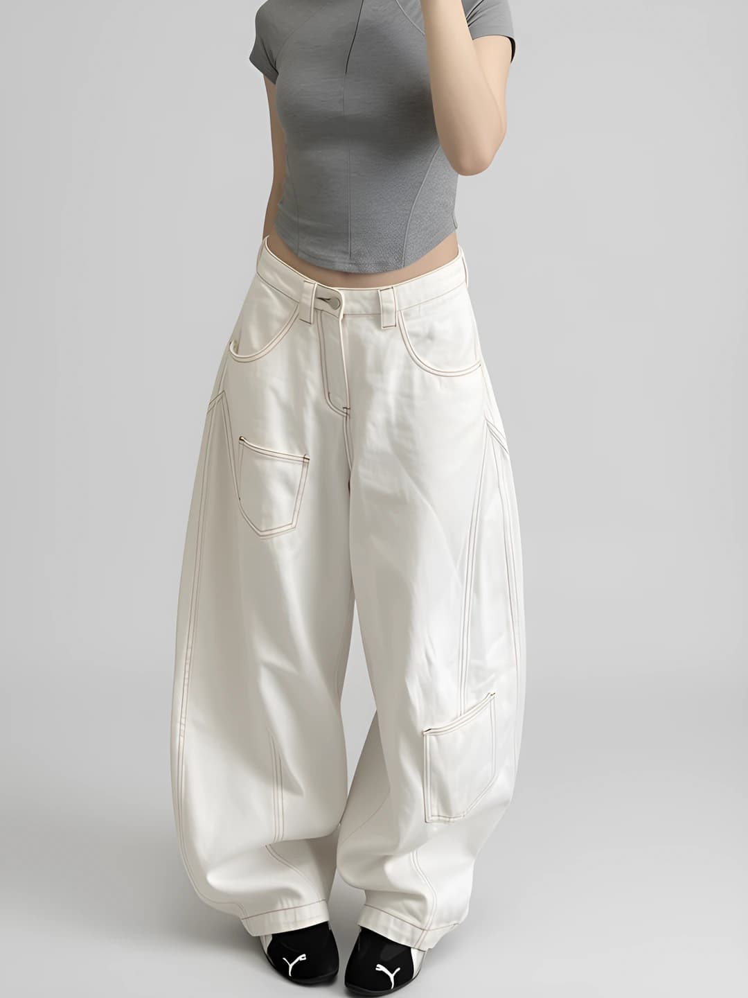 Ayollar uchun keng va klesh jinsi shimlar, baland bel, bo'sh (oversize) fit, fermuar, bahor-kuz, bir rangli, jinsi mato