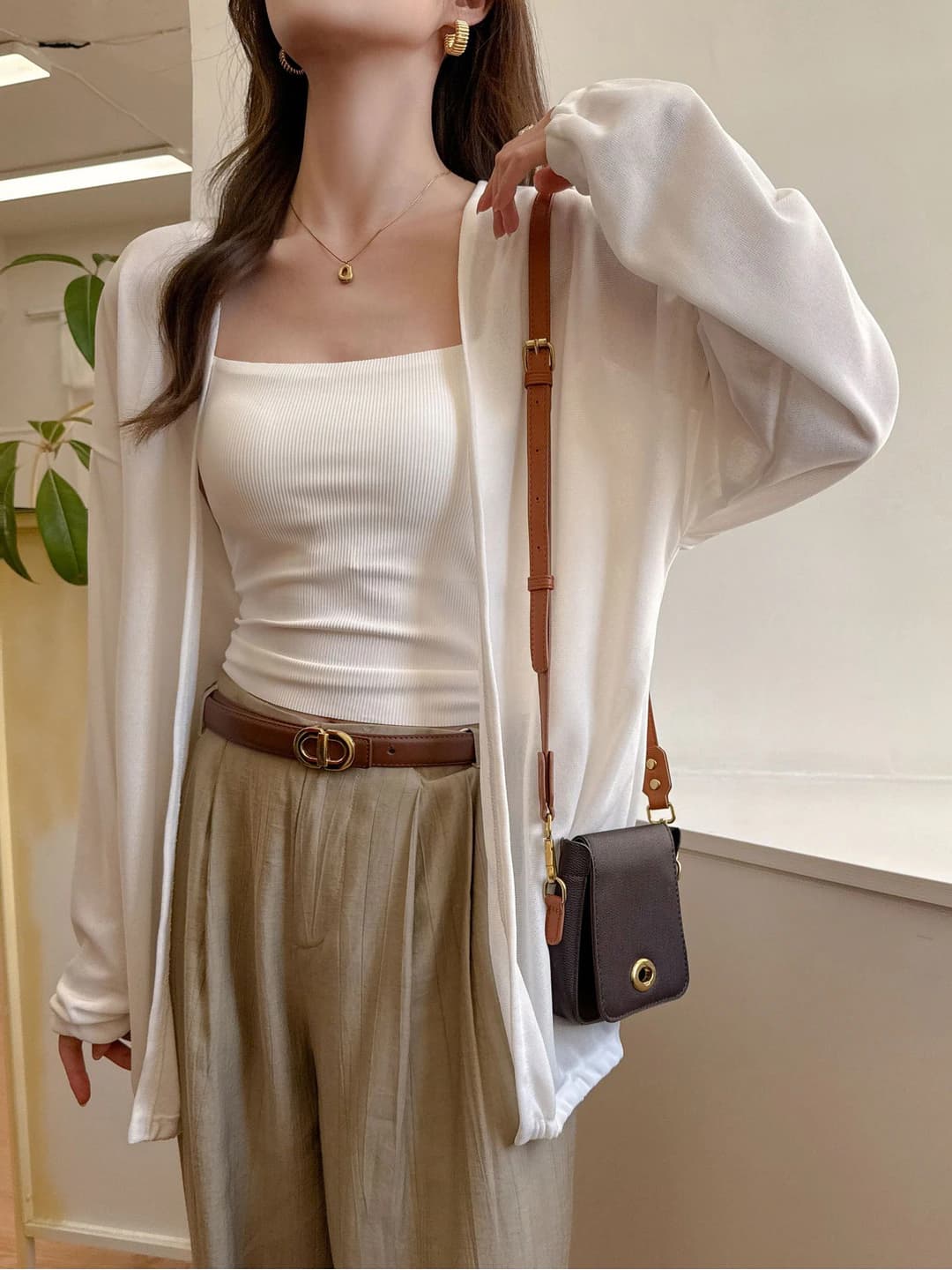 Ayollar uchun bahor-yoz trikotaj kardigan, yupqa, bo'sh (oversize), uzun yeng, bir rangli, quyoshdan himoyalovchi, kundalik