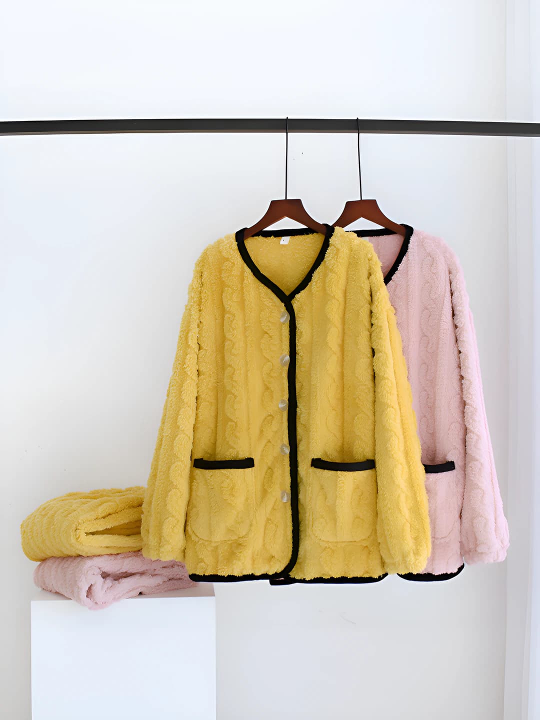 Women's coral fleece loungewear set: thickened warm cardigan and trousers, V-neck, long sleeve, winter, casual style