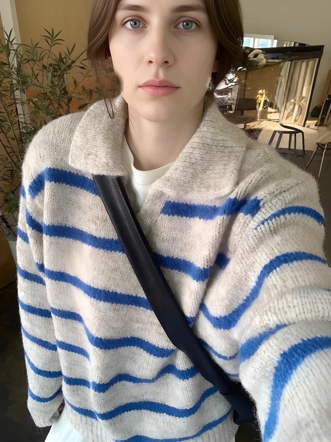 Синий