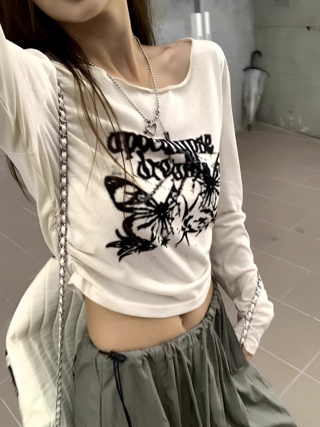 Women's long sleeve cropped t-shirt, retro style, printed, slim fit, crew neck, spring-summer