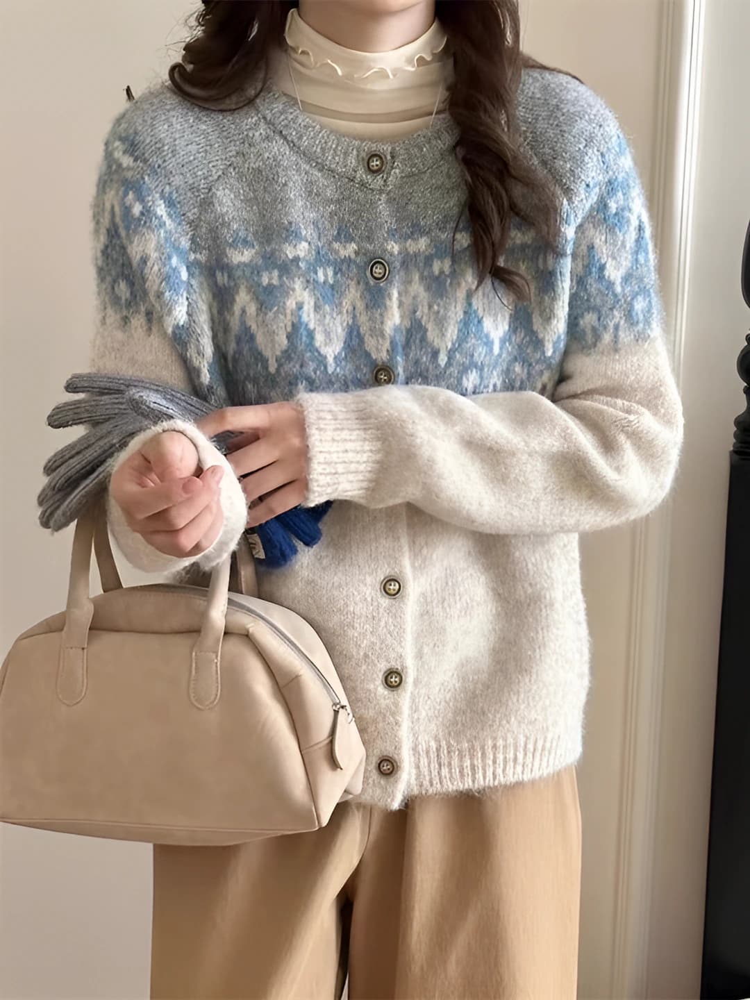 Women's knit cardigan, crew neck, long sleeve, loose fit, casual style