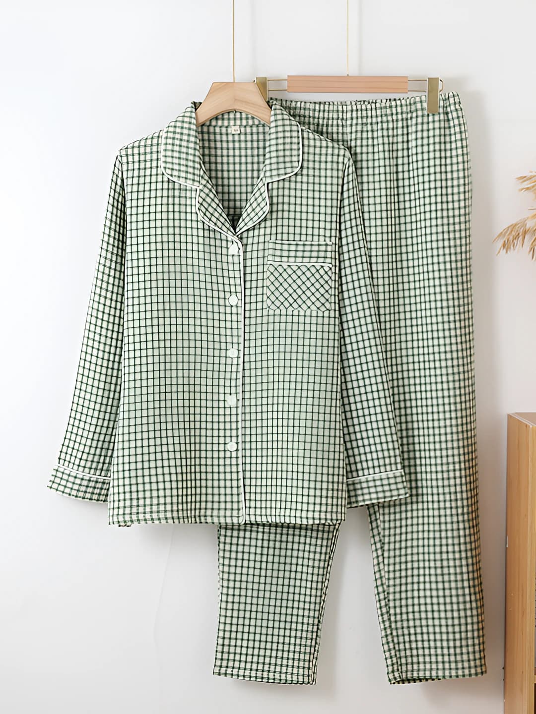 Grass green (women)