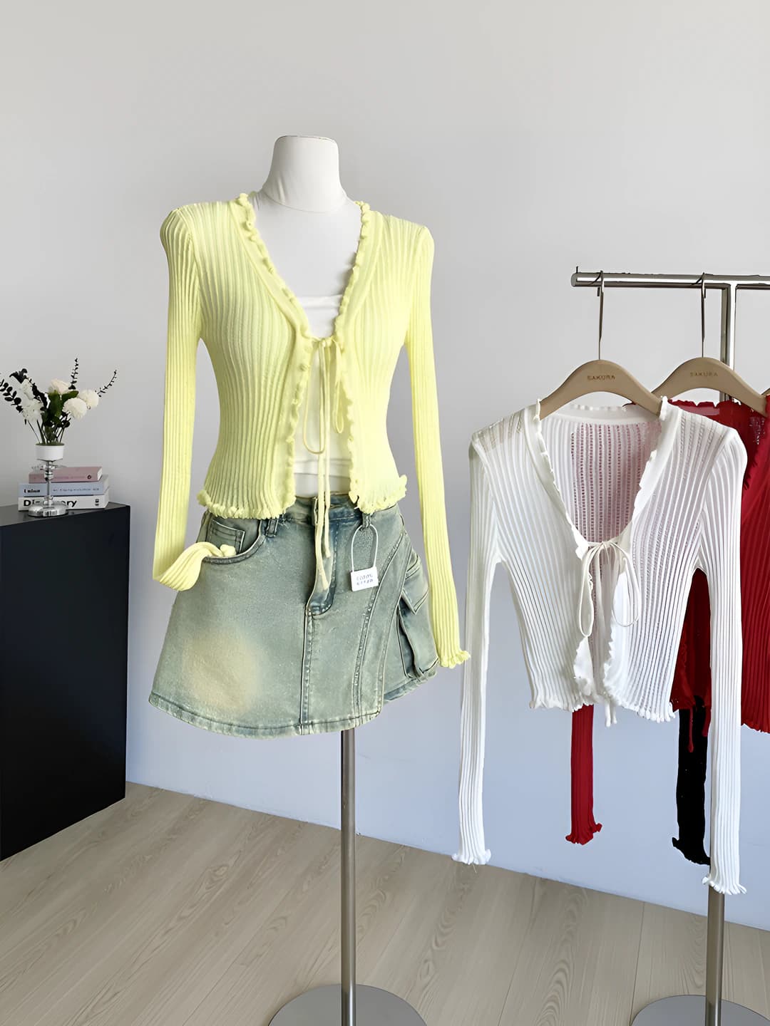 Women's V-neck slim fit long sleeve cropped knit cardigan, solid colour, casual style