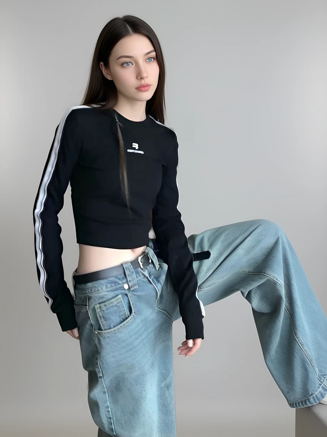 Women's black slim fit long sleeve cropped long-sleeve base top for autumn