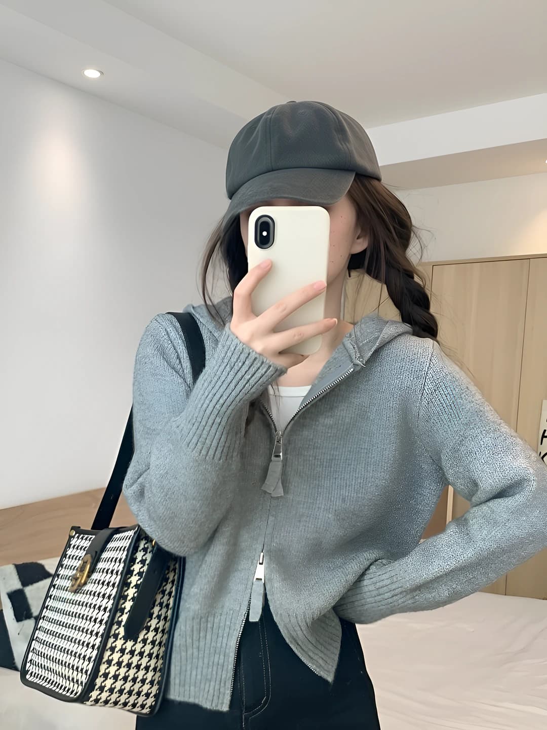 Women's knit cardigan, spring-autumn, 2026, long sleeve, zip, slim fit, slimming, cropped