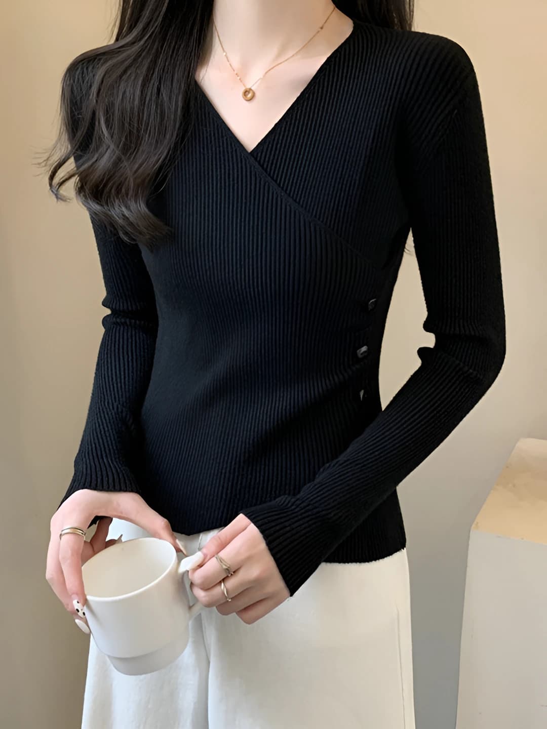 Women's knit top with low neckline, spring-autumn and early winter, 2026, slim fit, long sleeve, solid colour, non-iron