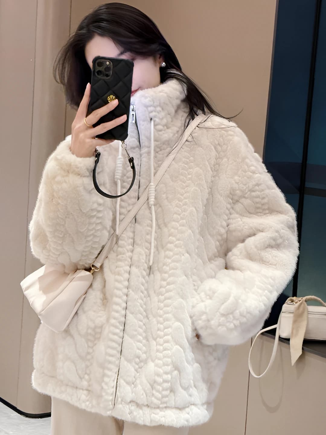 Off-white thick