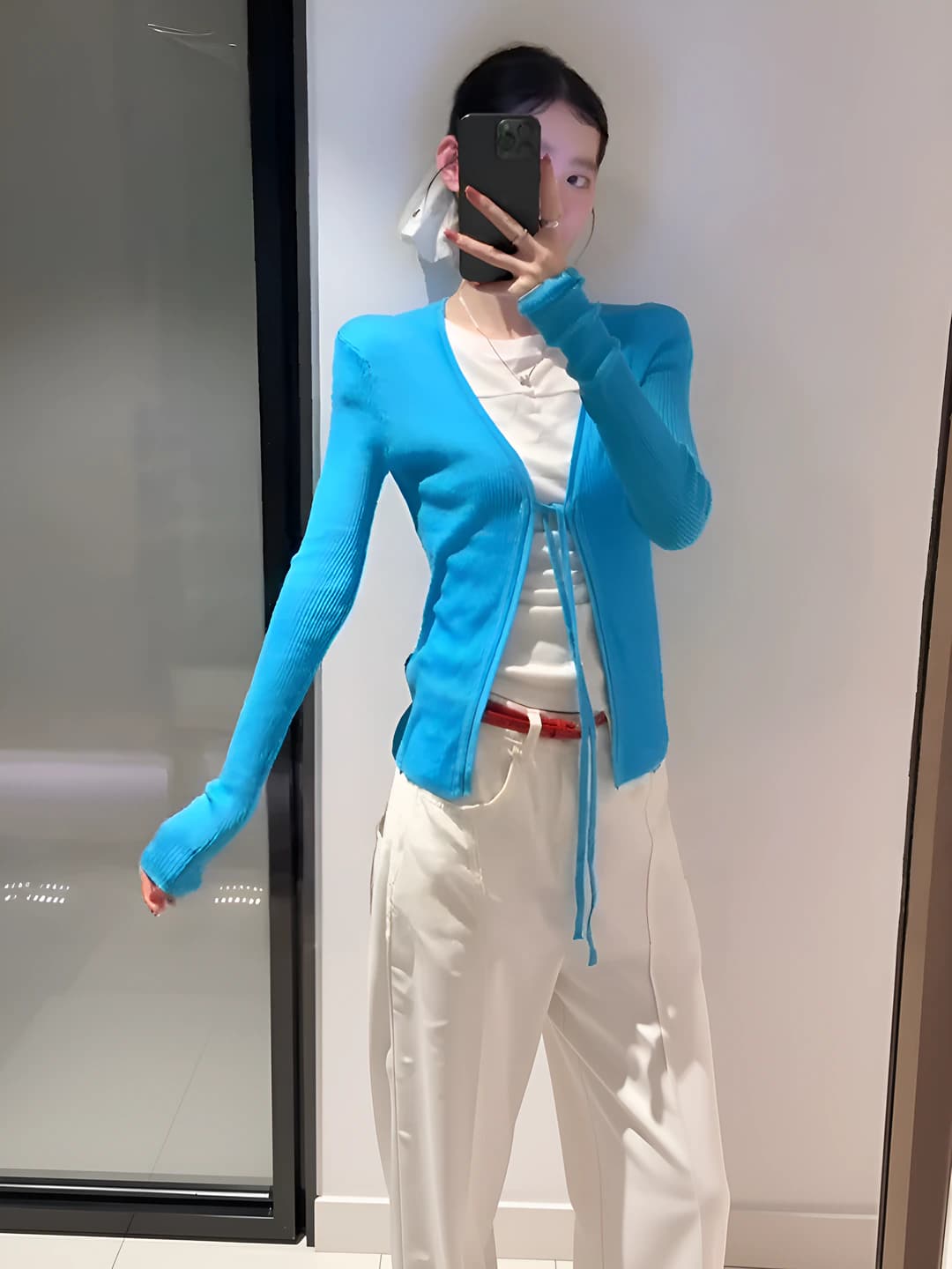 Women's thin sun-protective Korean style slim fit solid colour V-neck long sleeve cropped cardigan with tie closure