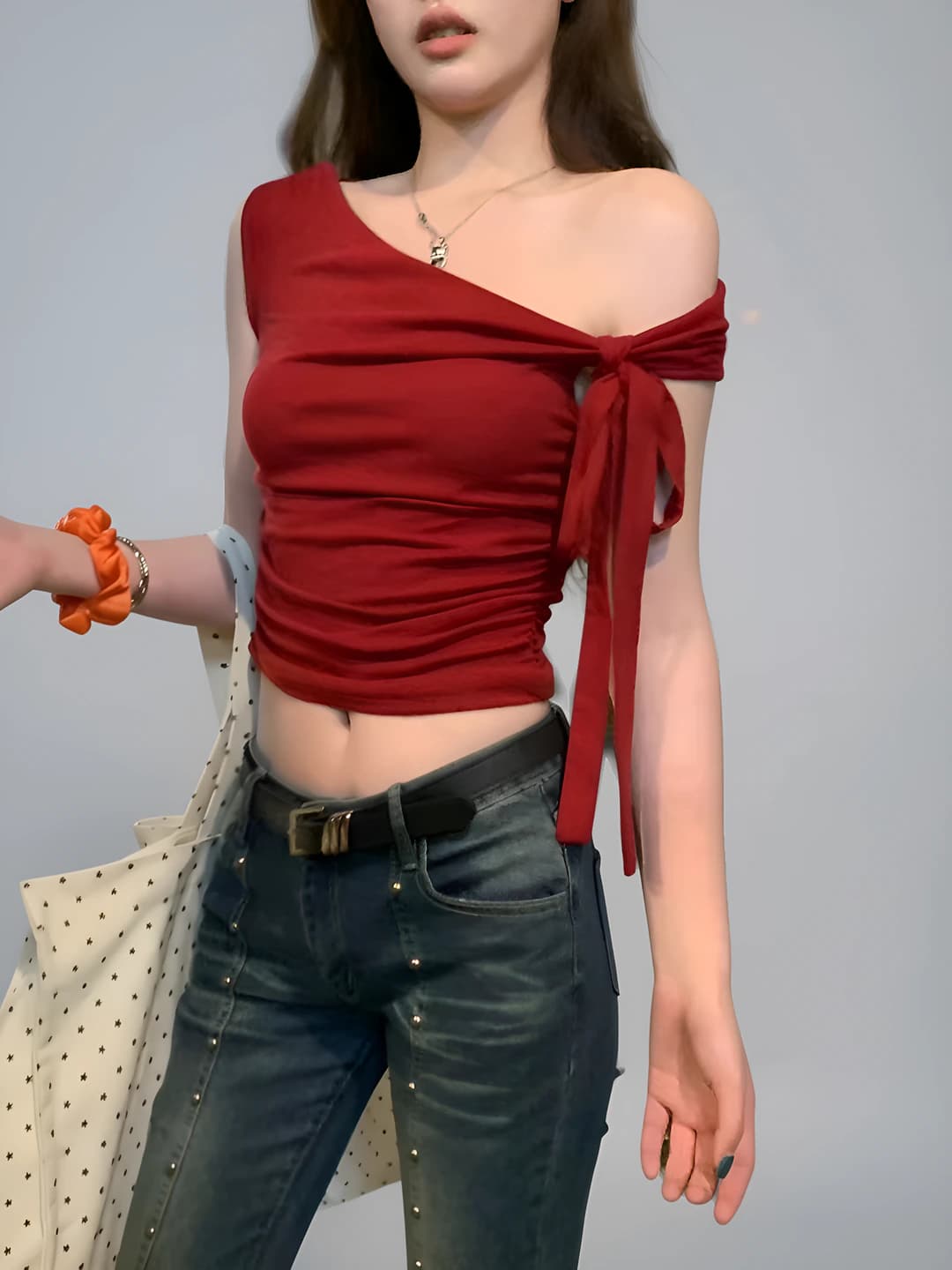 Ayollar uchun yozgi kalta yengli, tanaga yopishgan, nozik ko'rsatadigan, yengsiz, kalta, off-shoulder crop top