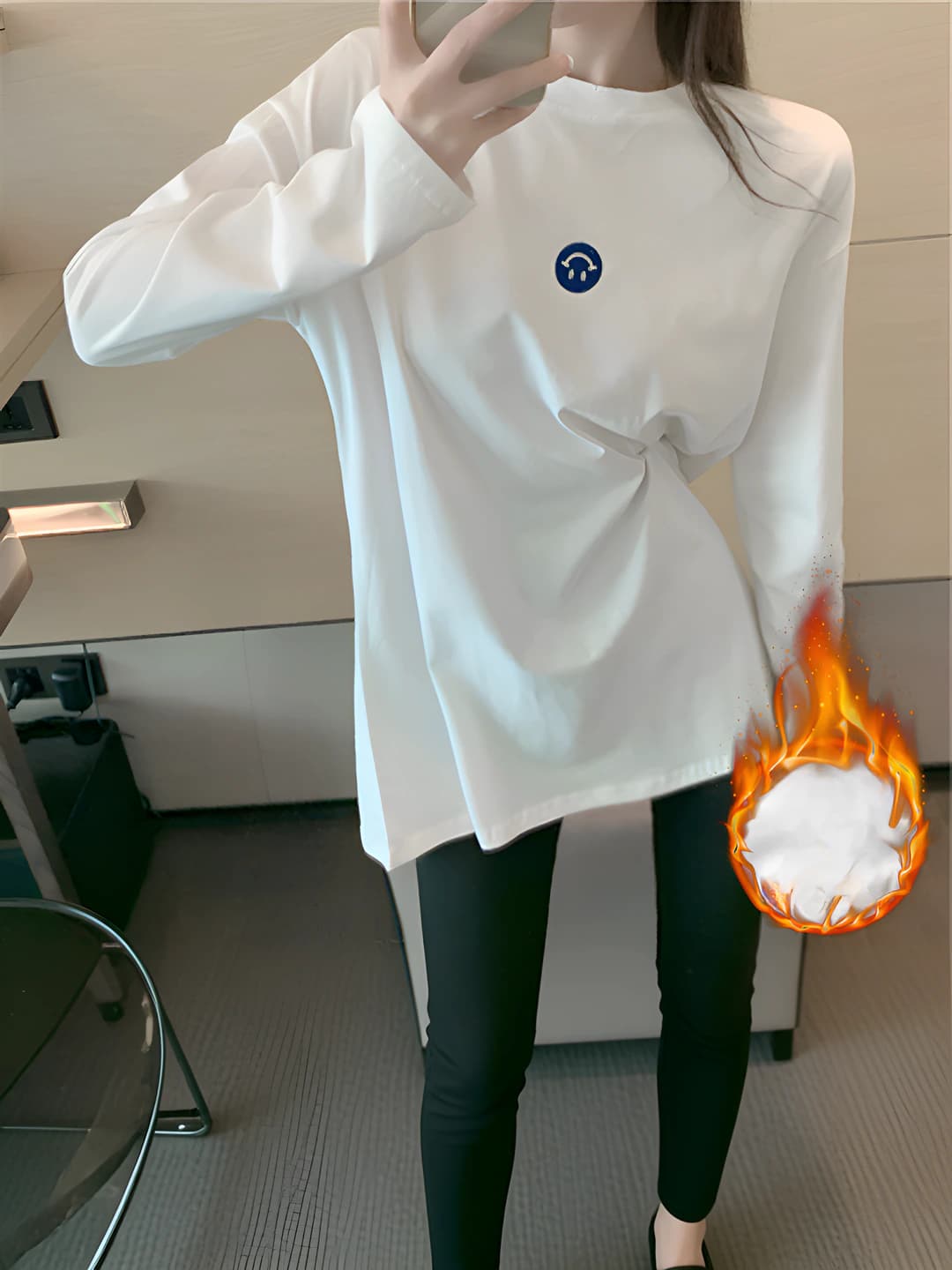Women's fleece-lined long-sleeve base top, winter 2026, Korean style, loose fit, embroidered, mid-length, crew neck, long sleeve, white