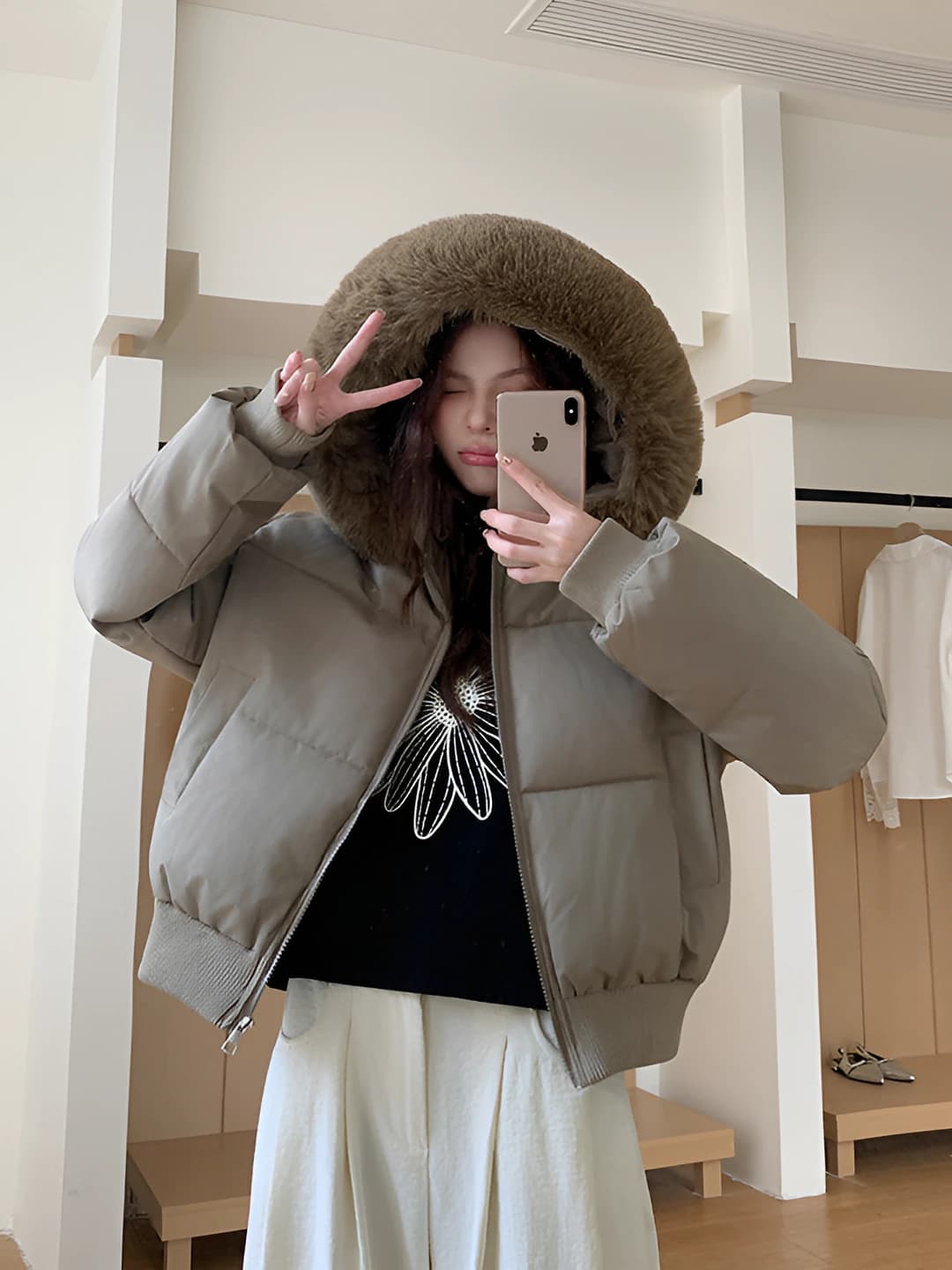 Women's winter down jacket, down-alternative fill, thickened, cropped, loose fit, zip, solid colour, 2026