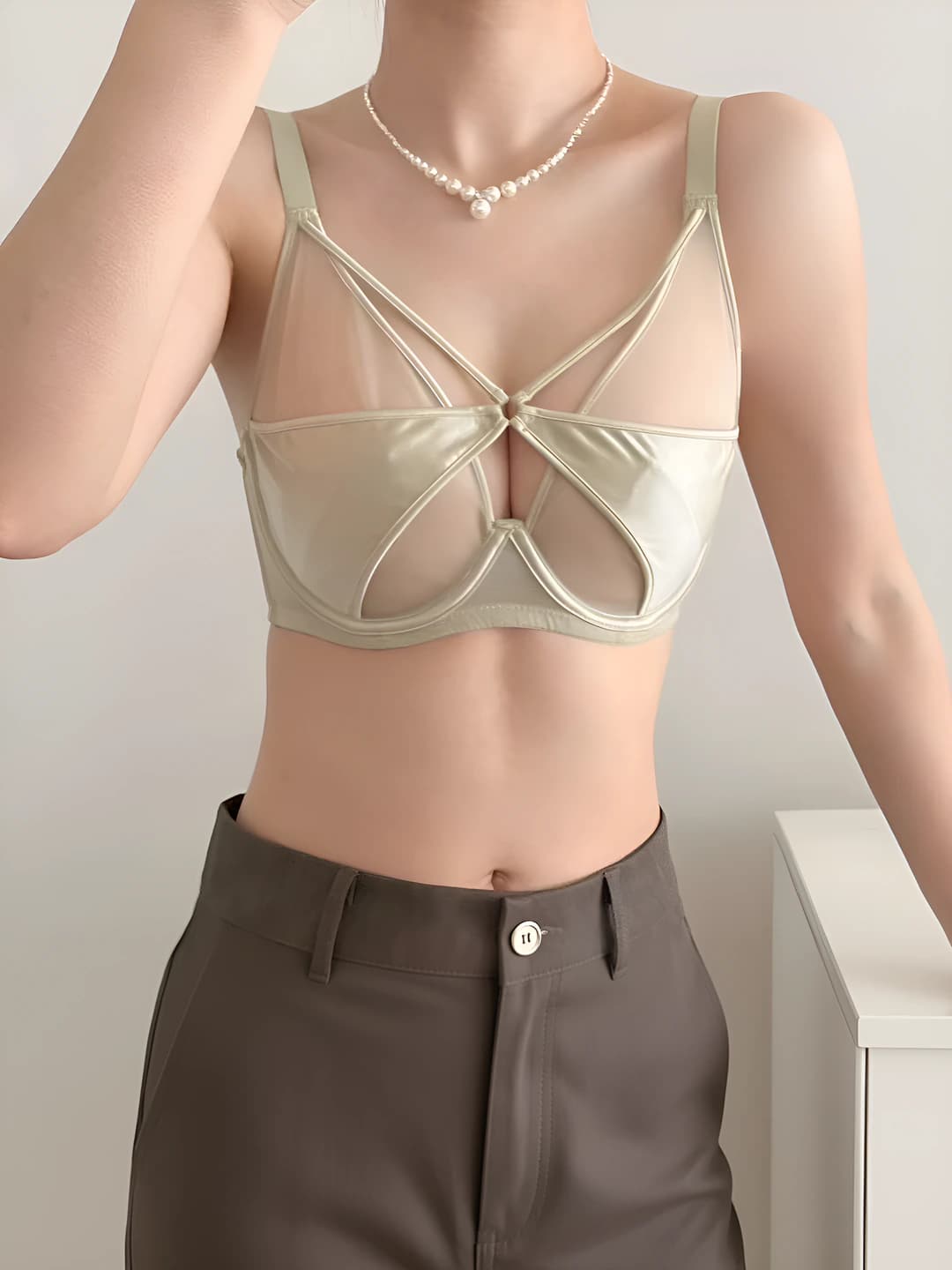 Women's thin lace bra, moisture-wicking, seamless, minimizes large bust, 2026