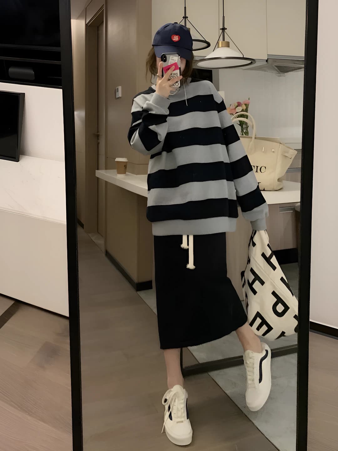 Women's retro striped sweatshirt, Korean style, loose fit, long sleeve, crew neck, thin, autumn-winter