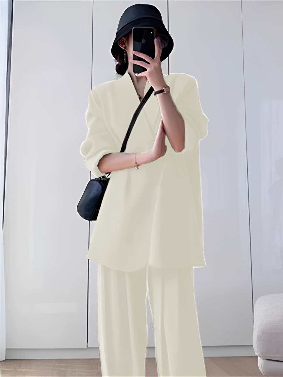 Off-white set