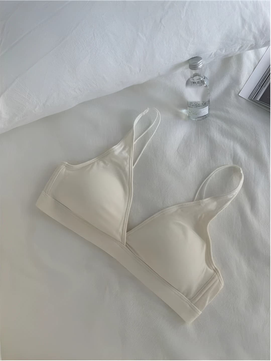 White - single item