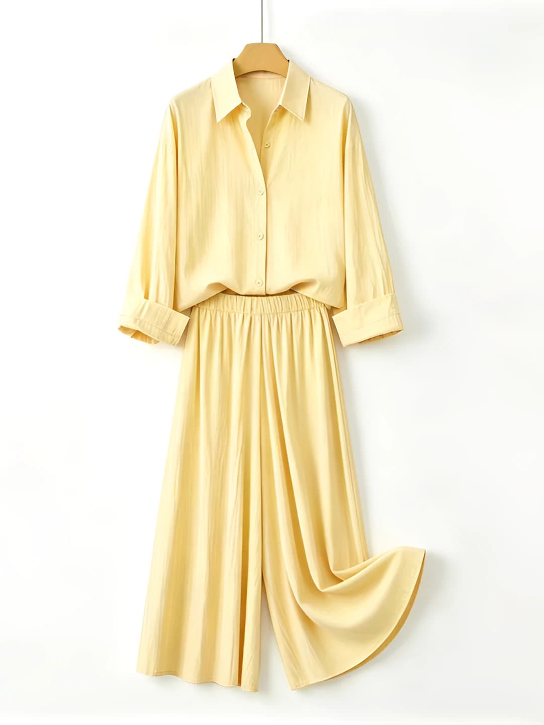 Light yellow set