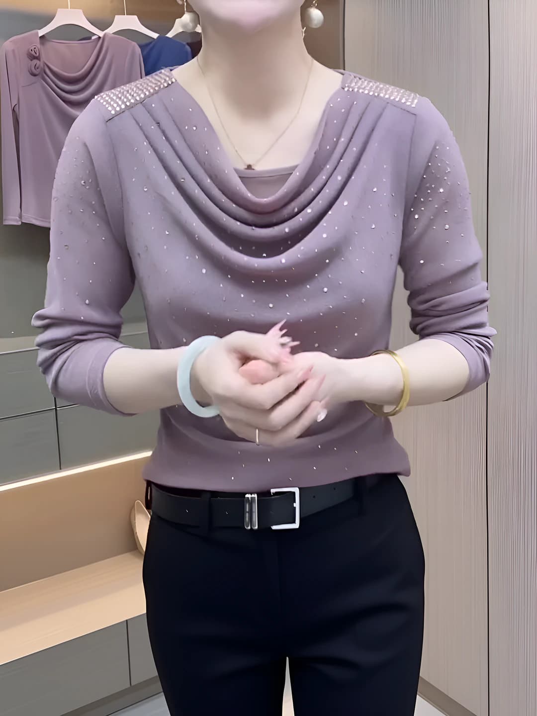 Розовый